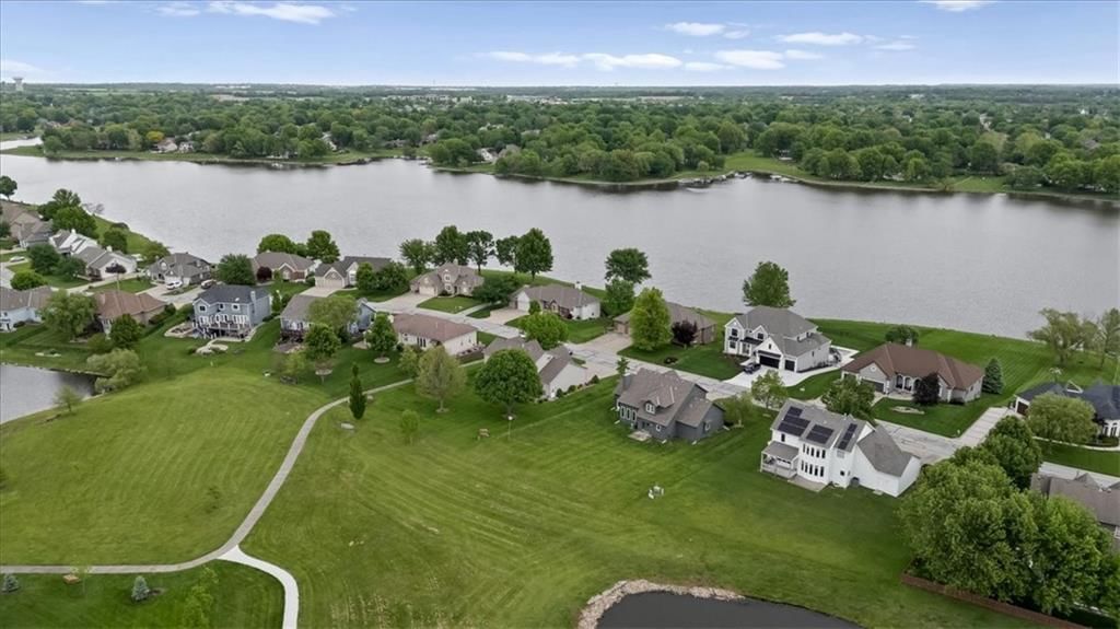4532 SW Gull Point Drive — photo 34