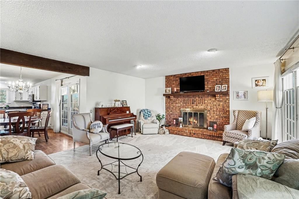 1109 S Catalpa Street — photo 12