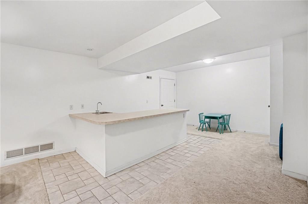 1109 S Catalpa Street — photo 42