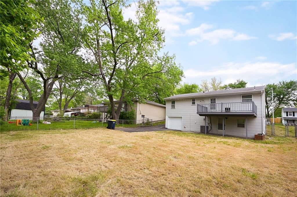 5308 NE 59TH Terrace — photo 4