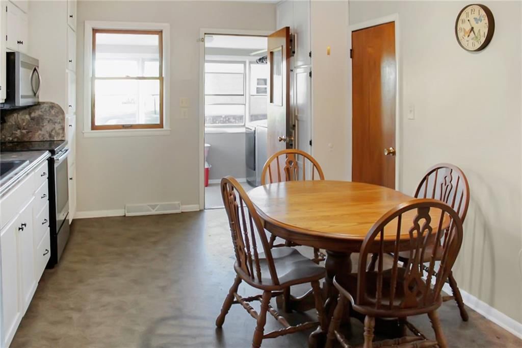 511 W 22nd Street — photo 19
