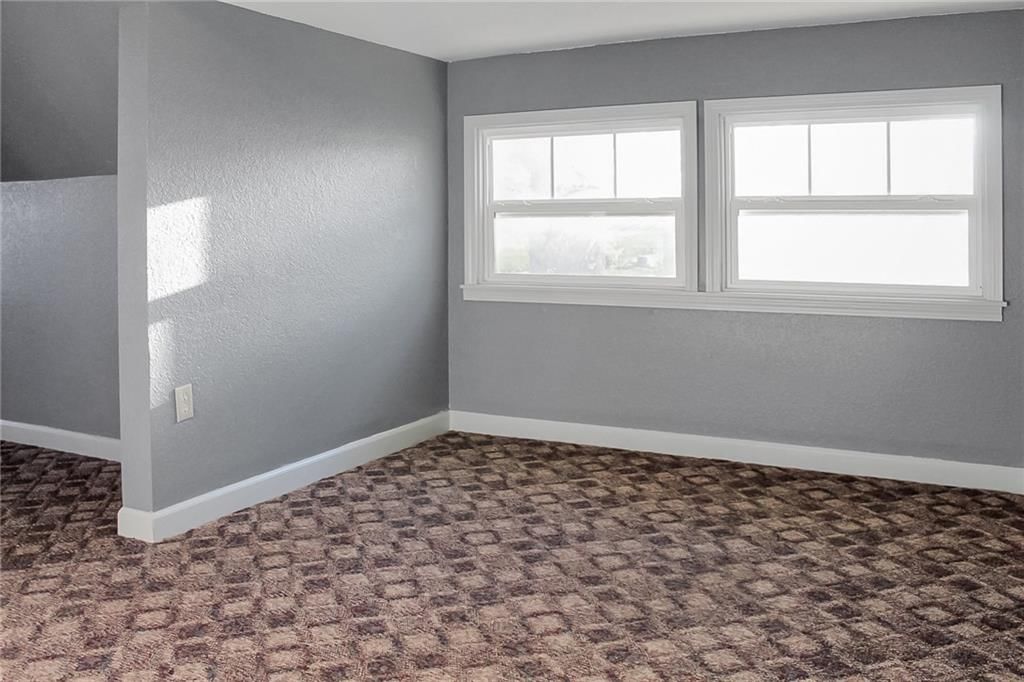 511 W 22nd Street — photo 28