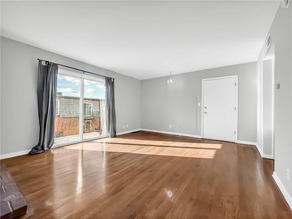 4426 Jarboe Street — photo 7