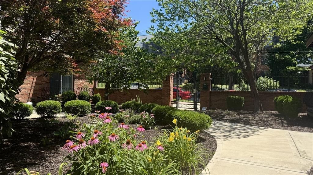 4426 Jarboe Street — photo 24