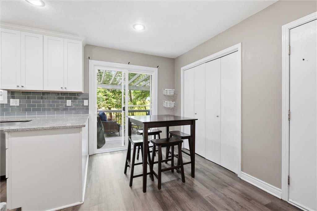 11249 Lakeview Drive — photo 10
