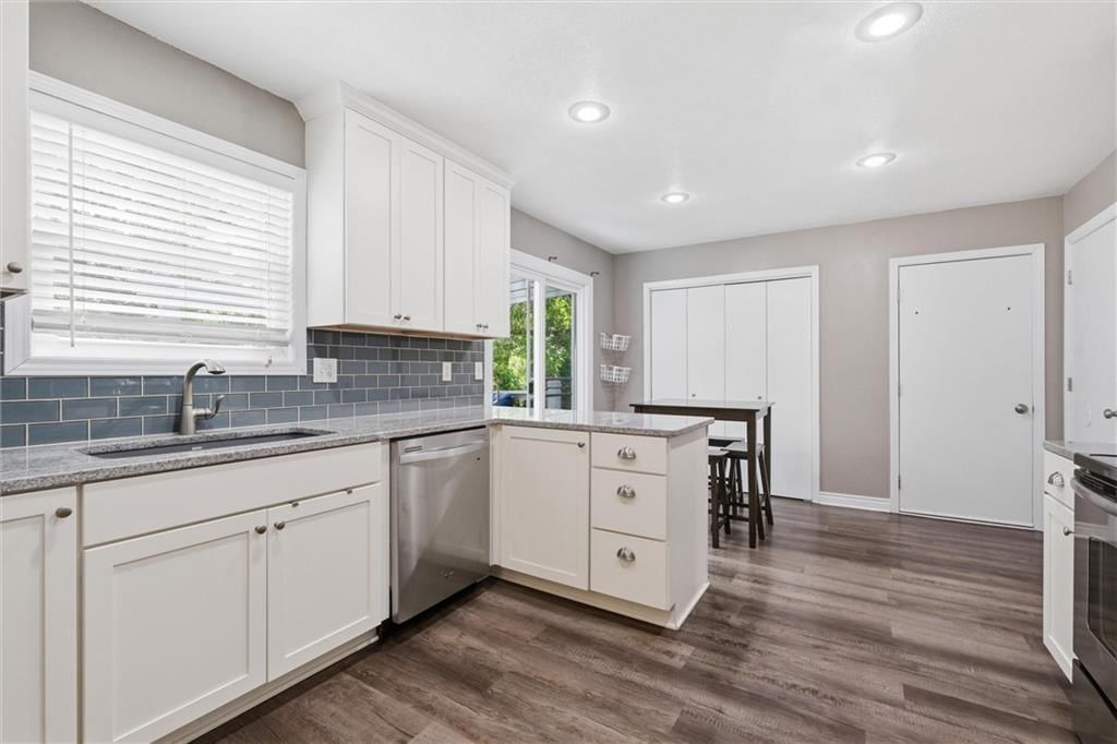 11249 Lakeview Drive — photo 12