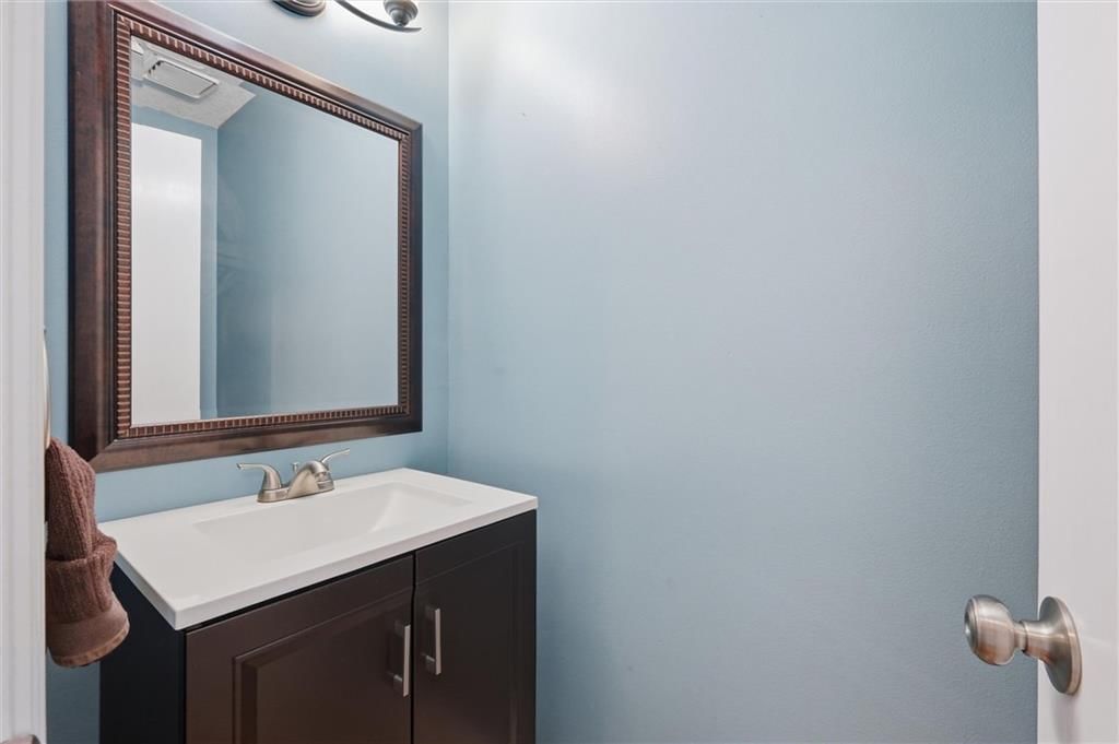 11249 Lakeview Drive — photo 17