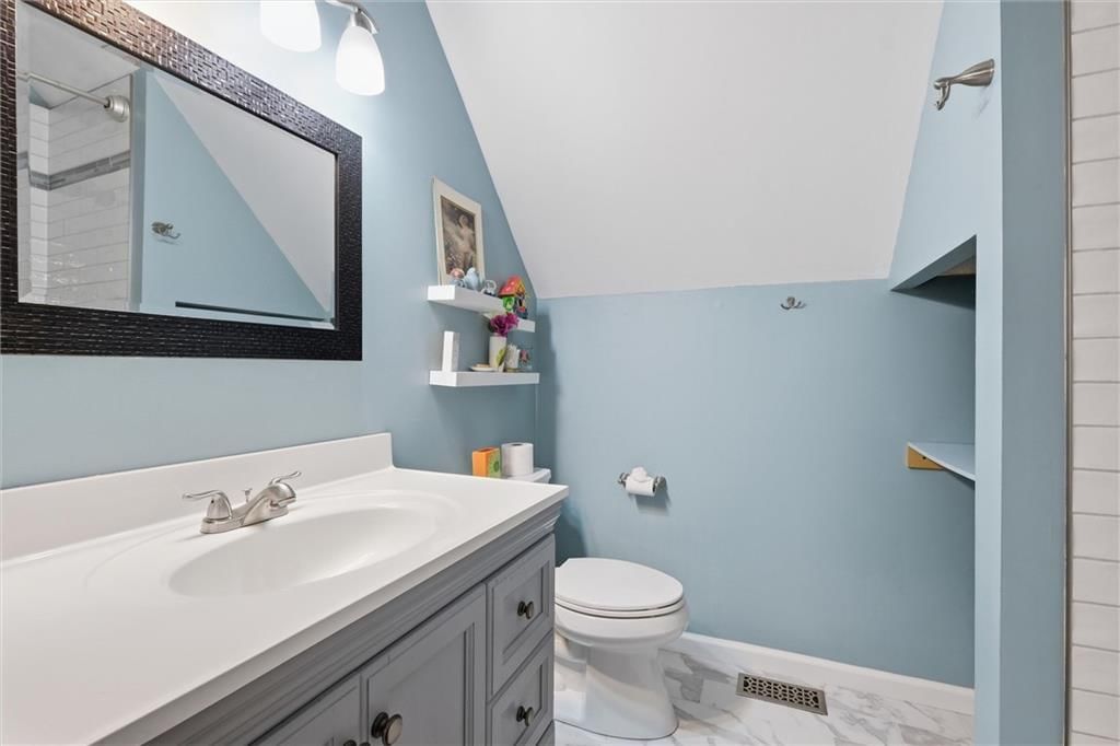 11249 Lakeview Drive — photo 24