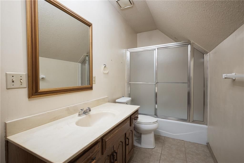 601 E 107th Terrace — photo 32