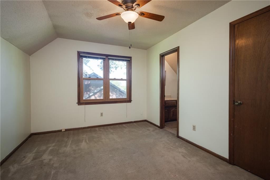 601 E 107th Terrace — photo 34