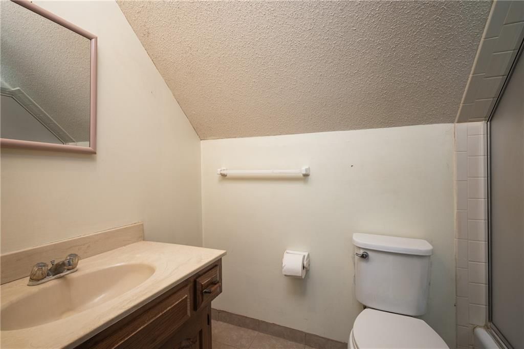 601 E 107th Terrace — photo 35