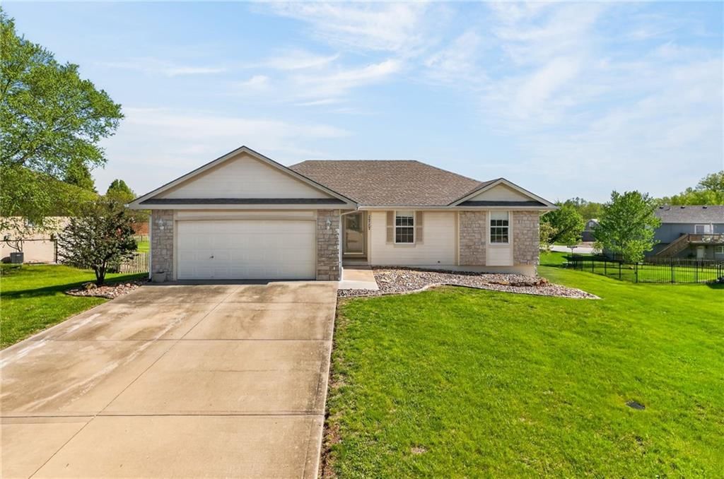 1717 Longhorn Lane — photo 2
