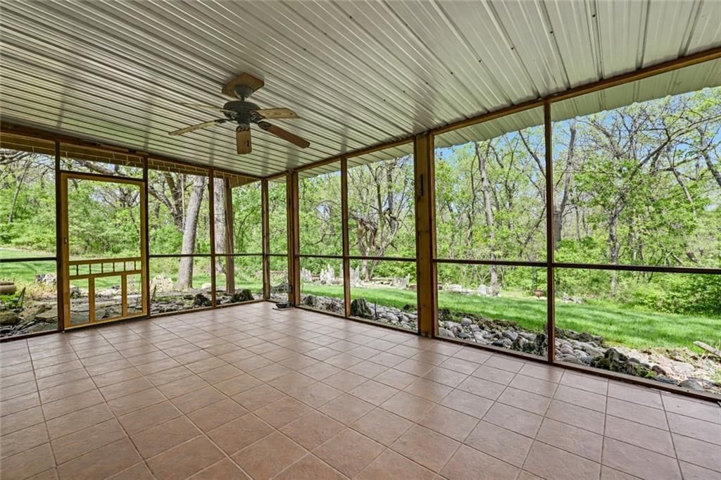 10545 Walmer Street — photo 10