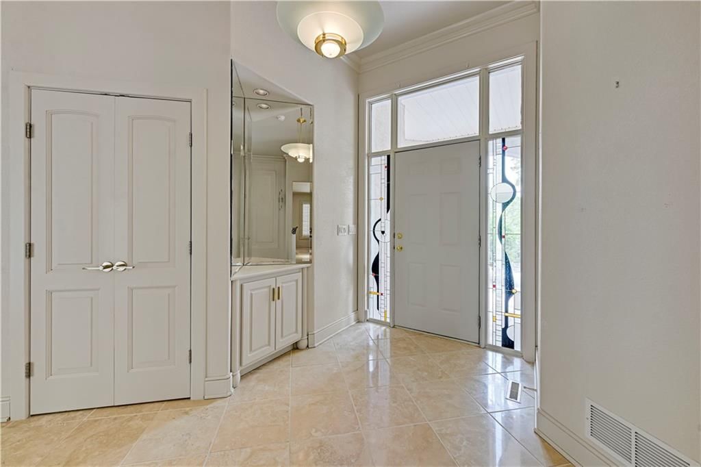 10545 Walmer Street — photo 11