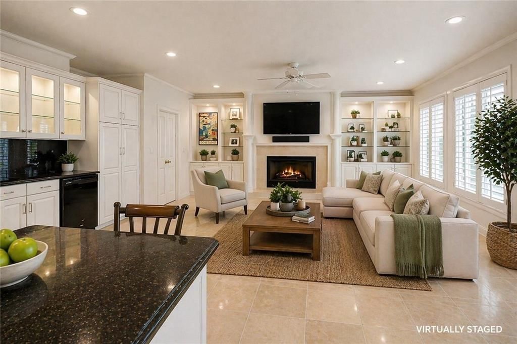 10545 Walmer Street — photo 15