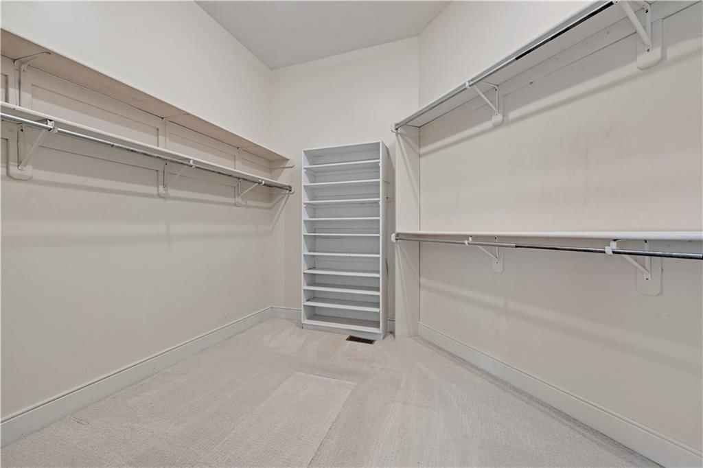 10545 Walmer Street — photo 28