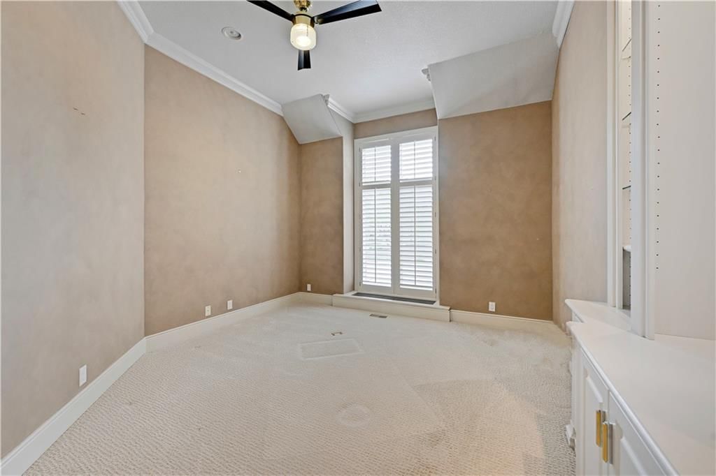 10545 Walmer Street — photo 30