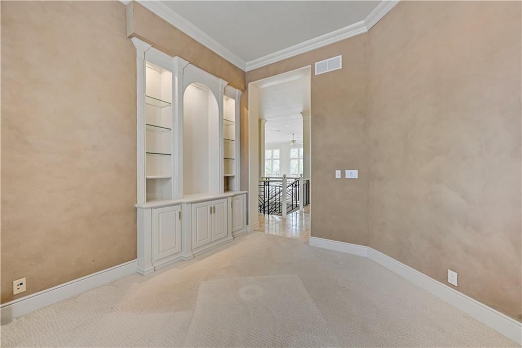 10545 Walmer Street — photo 32