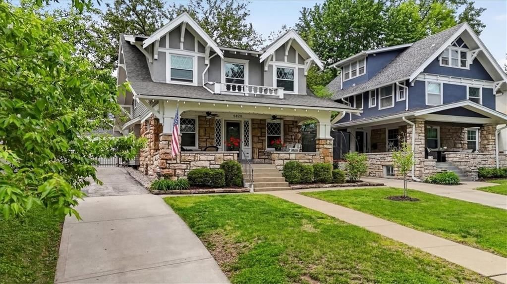 5820 WYANDOTTE Street — photo 2