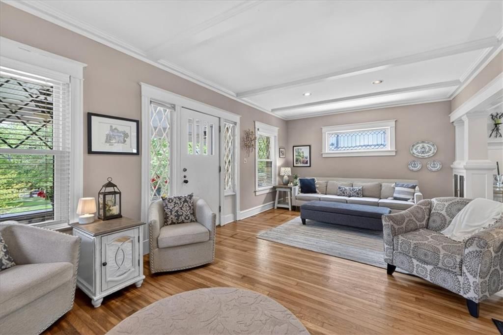 5820 WYANDOTTE Street — photo 10