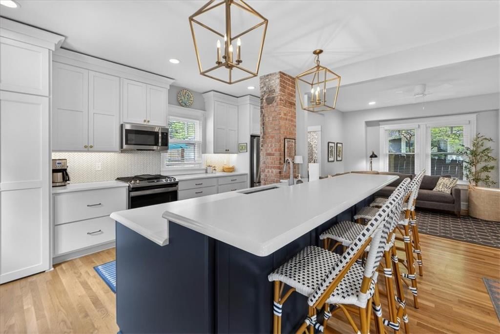 5820 WYANDOTTE Street — photo 15