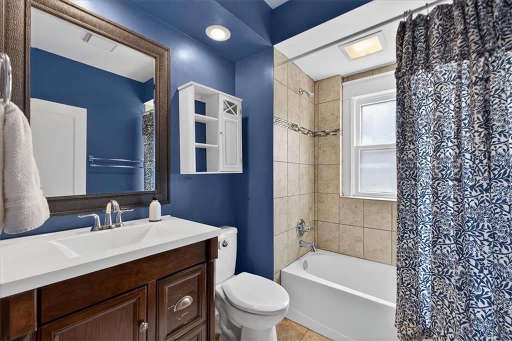 5820 WYANDOTTE Street — photo 27