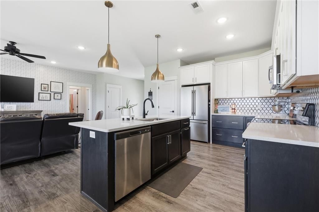 2532 Elm Street — photo 11