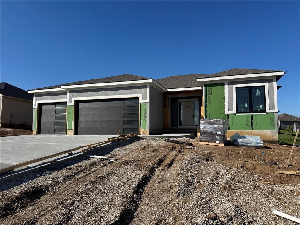 2609 NE Crestview Street — photo 1