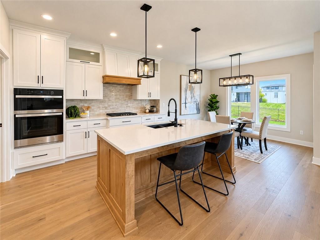 Photo 10 of 75 - 2609 NE Crestview Street, Blue Springs, MO 64029