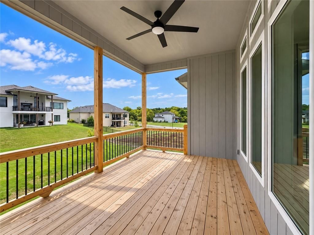 Photo 13 of 75 - 2609 NE Crestview Street, Blue Springs, MO 64029