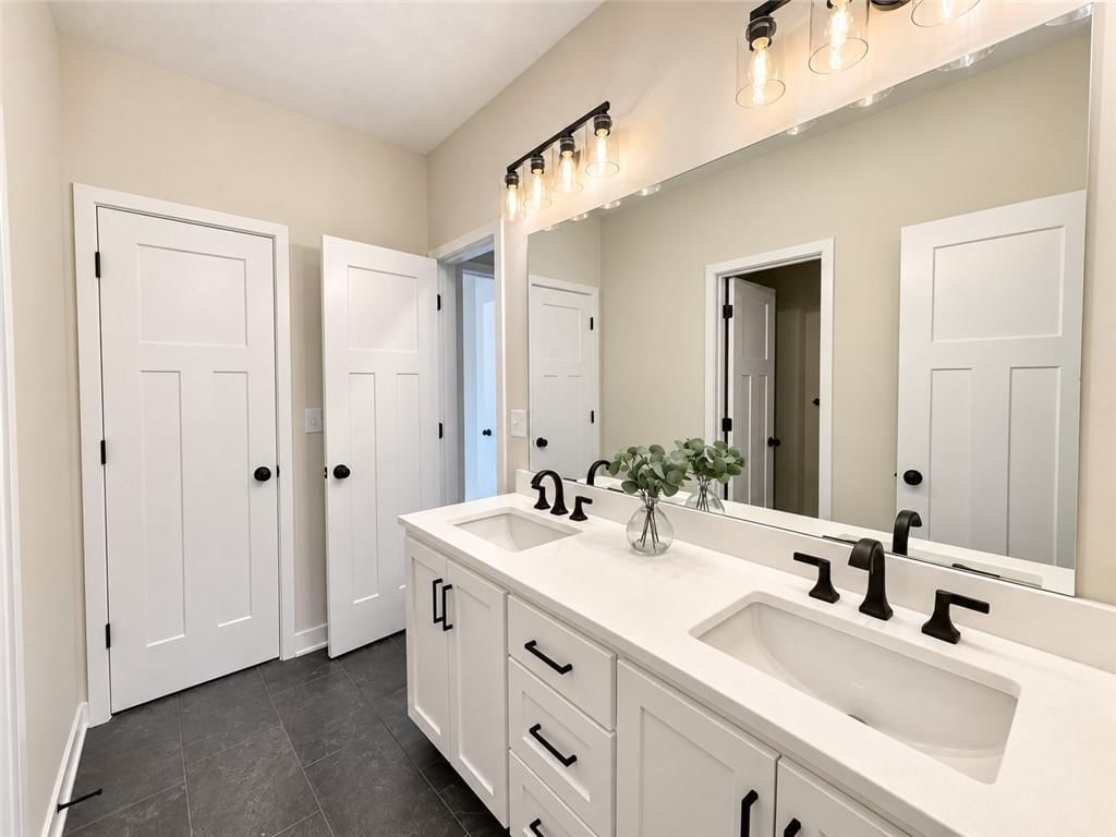 Photo 45 of 75 - 2609 NE Crestview Street, Blue Springs, MO 64029