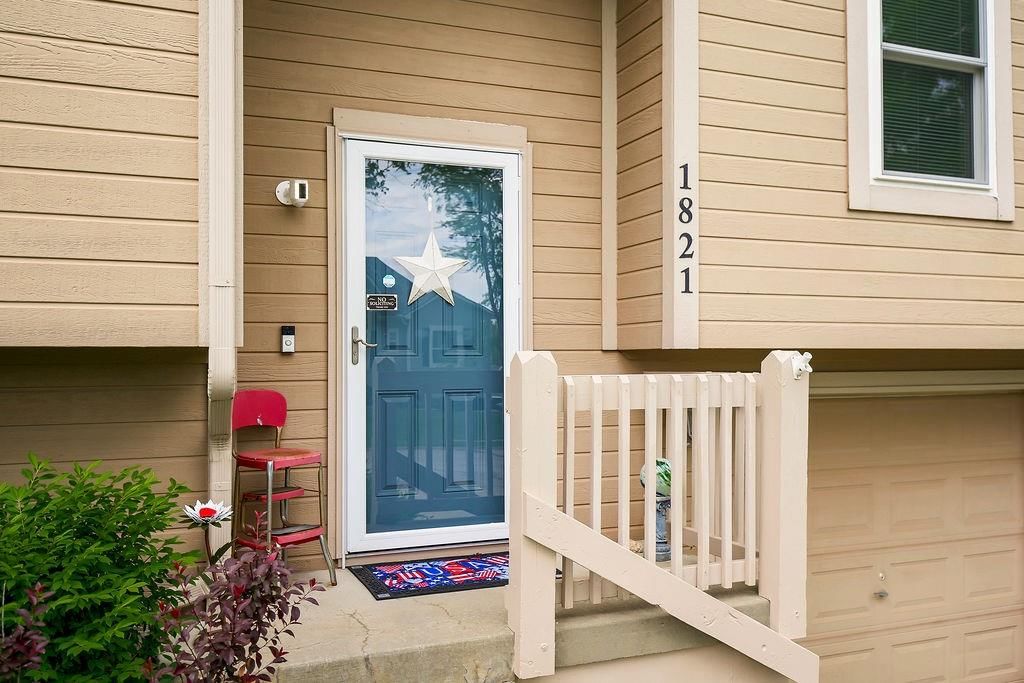 1821 SE Kenwood Drive — photo 2