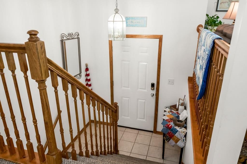 1821 SE Kenwood Drive — photo 3