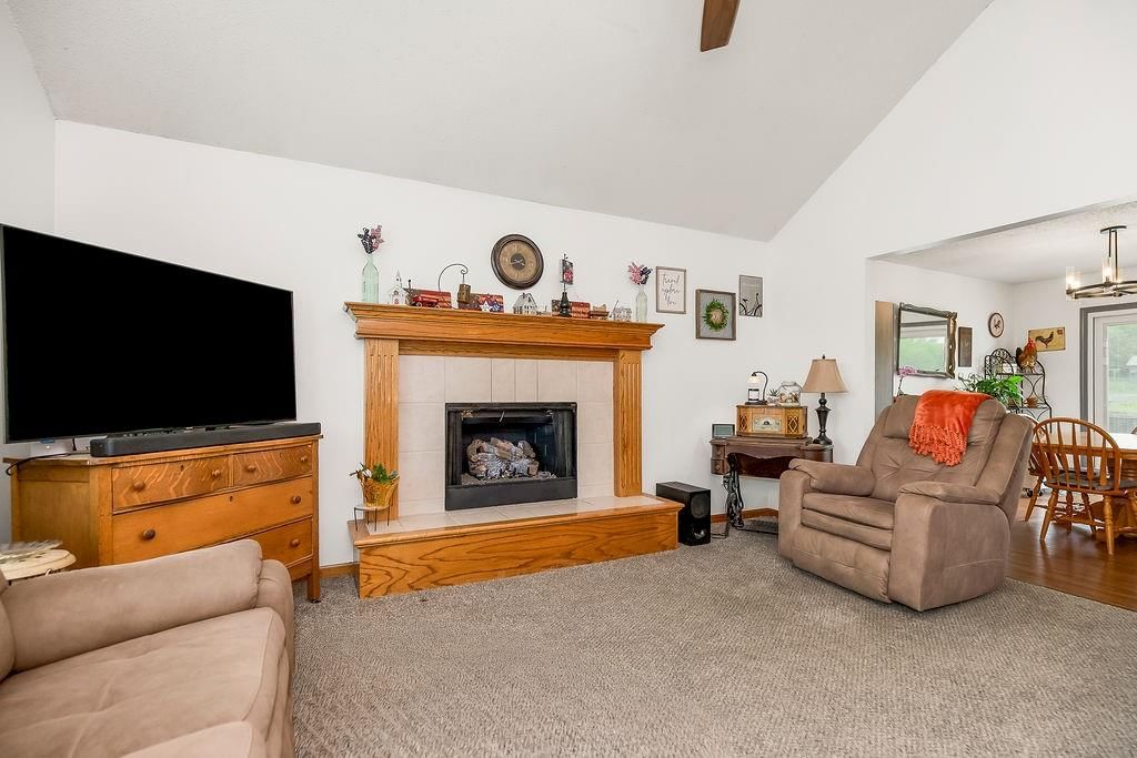 1821 SE Kenwood Drive — photo 5