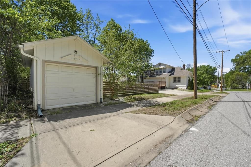 4501 Francis Street — photo 35