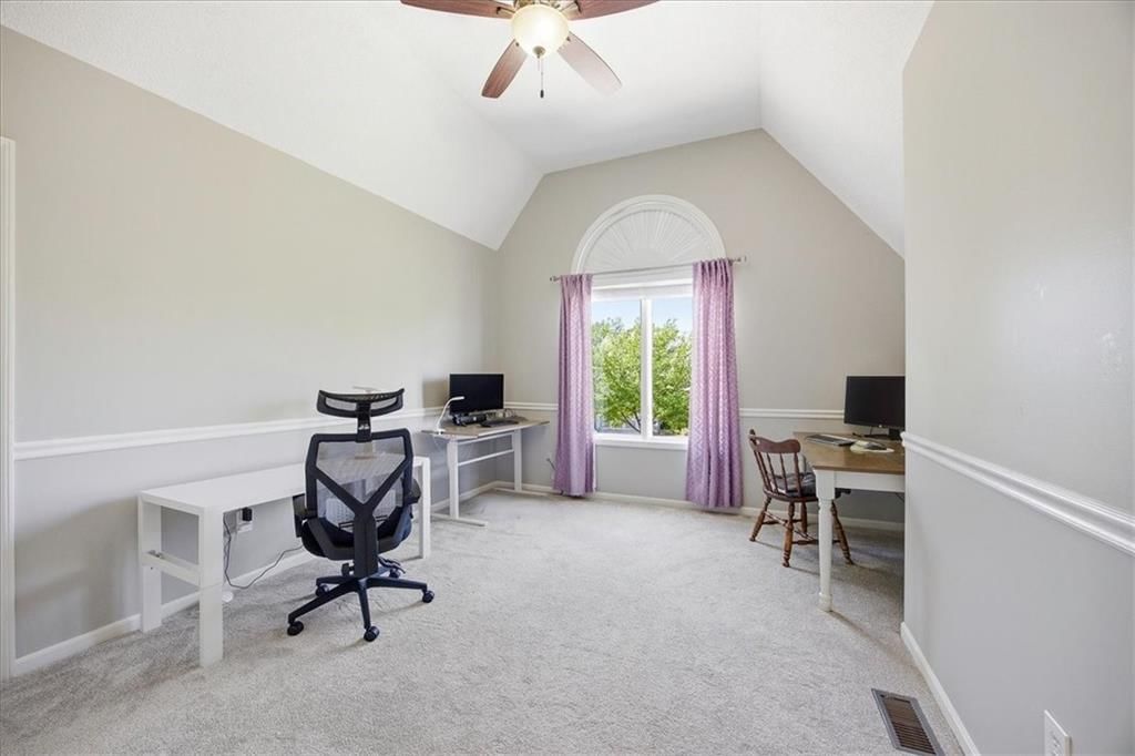 5117 W 162nd Street — photo 24