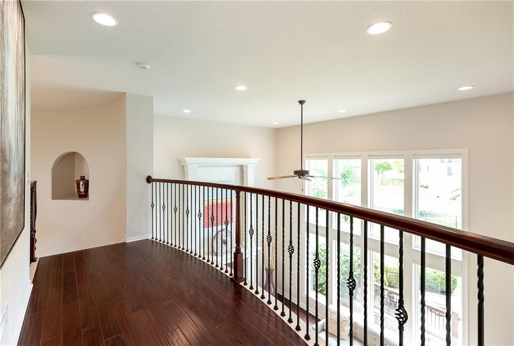 15618 S Hallet Street — photo 25