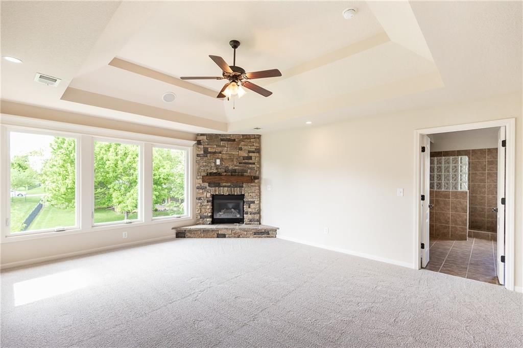 15618 S Hallet Street — photo 27