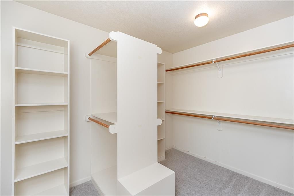 15618 S Hallet Street — photo 32