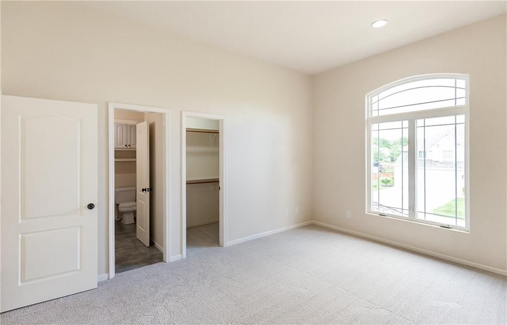 15618 S Hallet Street — photo 35