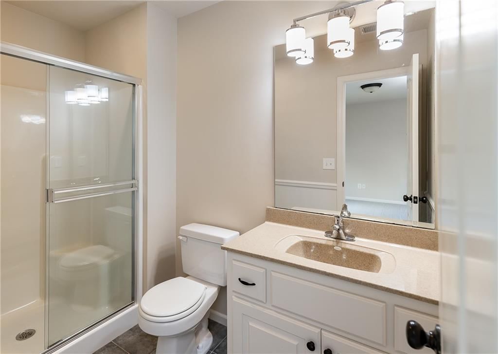 15618 S Hallet Street — photo 42