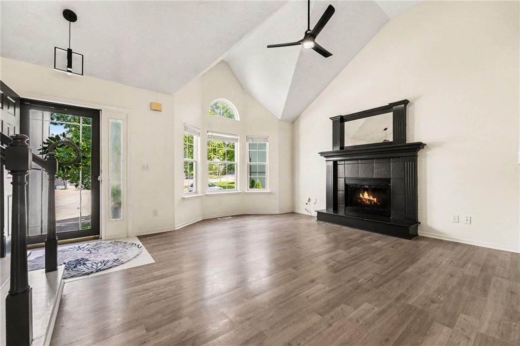 1127 Cardinal Drive — photo 4