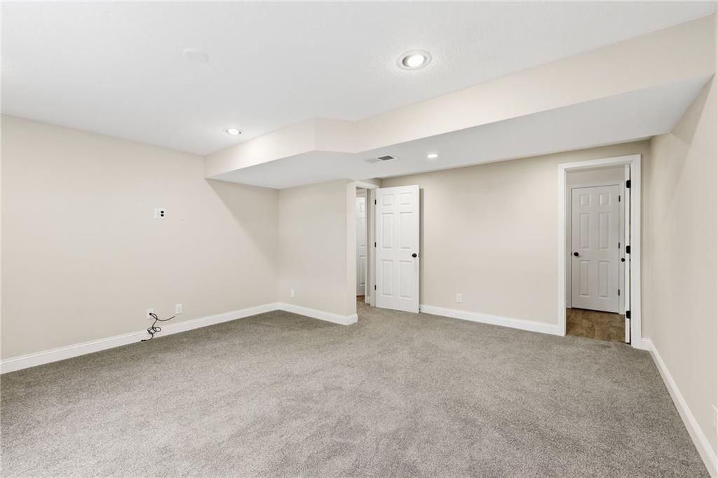 14434 W 139th Place — photo 32