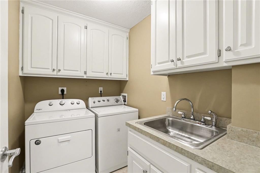 4128 SW Minnesota Drive — photo 20
