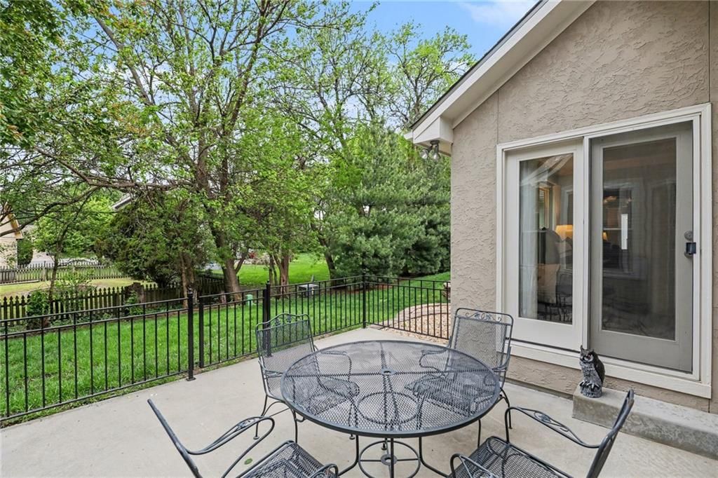 4128 SW Minnesota Drive — photo 27