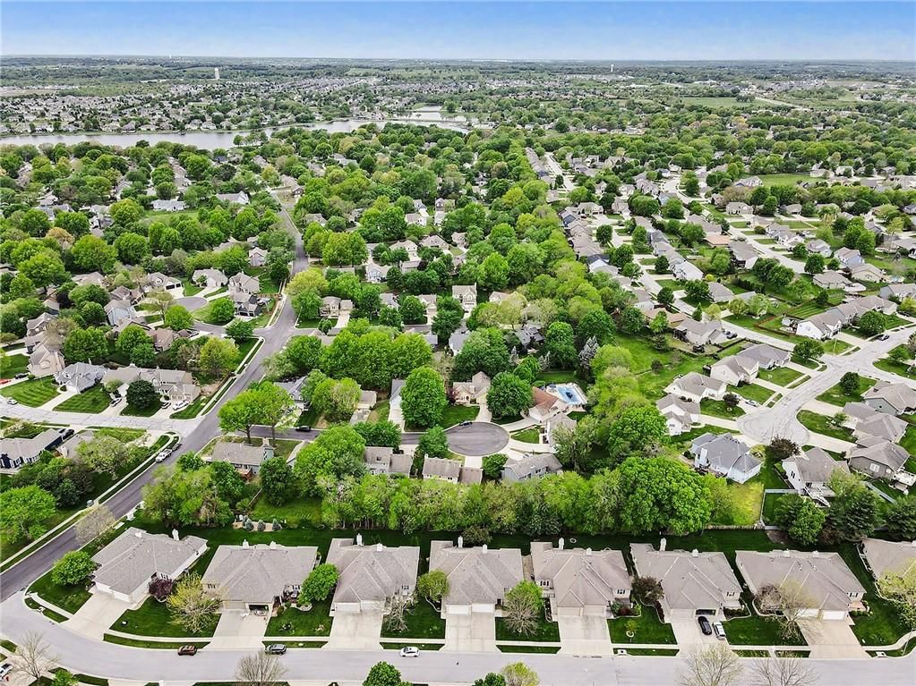 4128 SW Minnesota Drive — photo 33