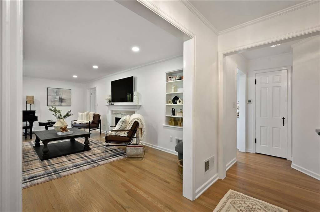 4819 W 65th Street — photo 4
