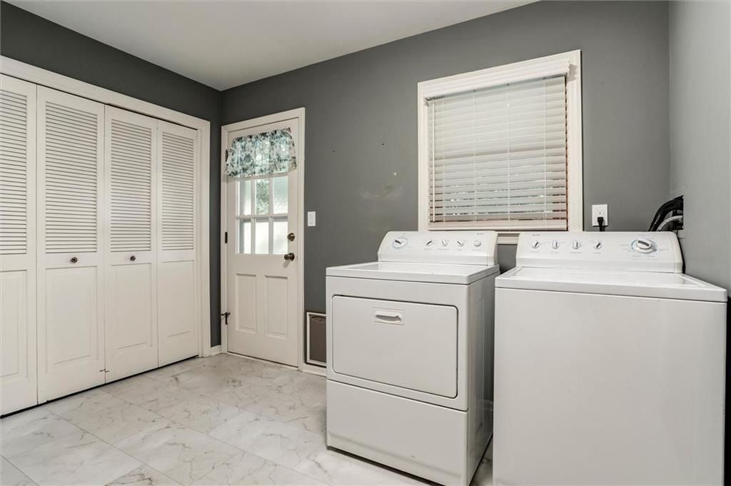 1016 S Stratford Road — photo 12
