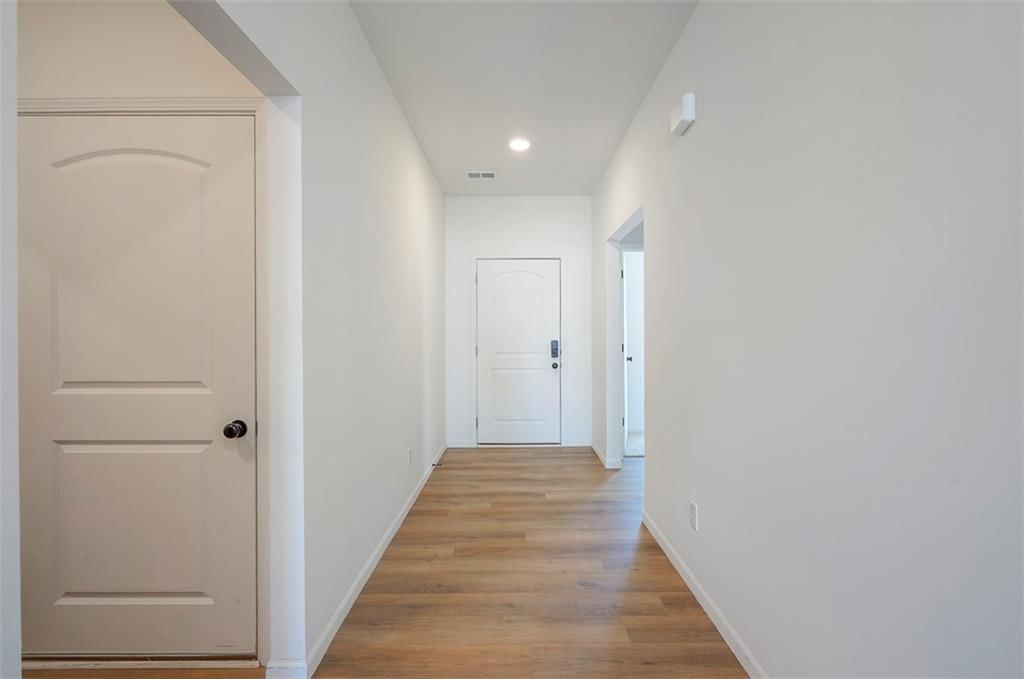 27018 E Sycamore Street — photo 4
