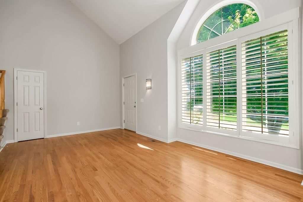 6910 Roundtree Street — photo 3